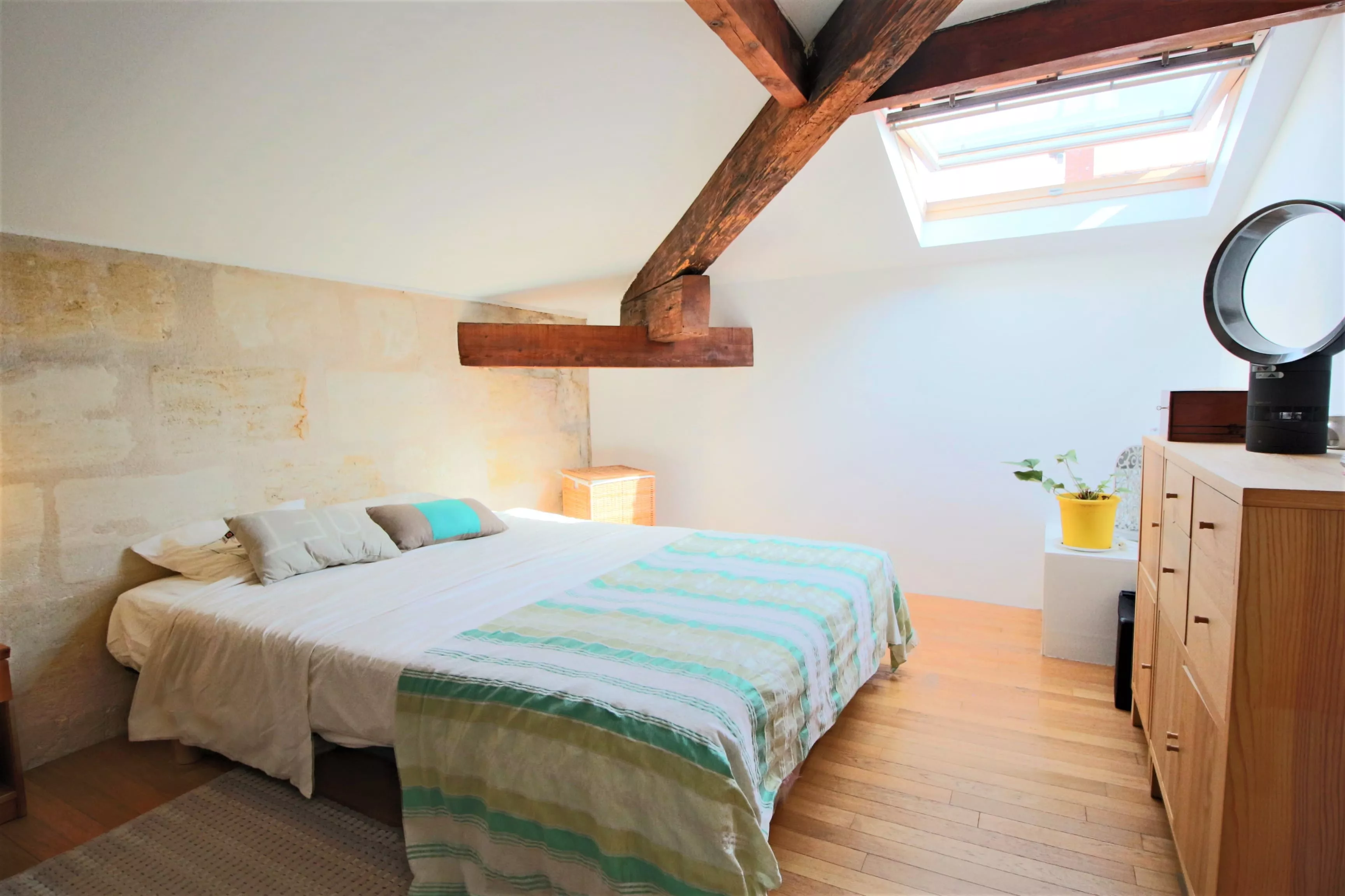 Rénovation combles échoppe chambre